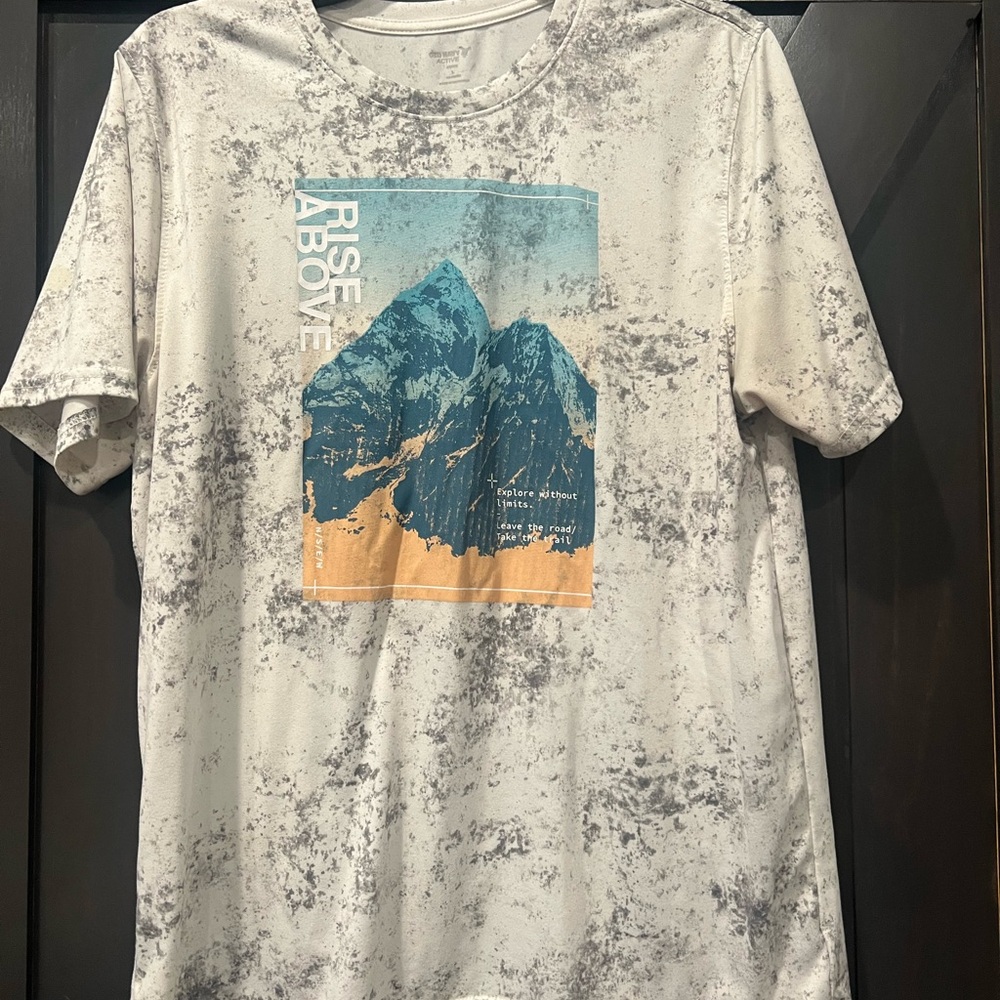* 4/$20
Graphic Mountain Print T-Shirt